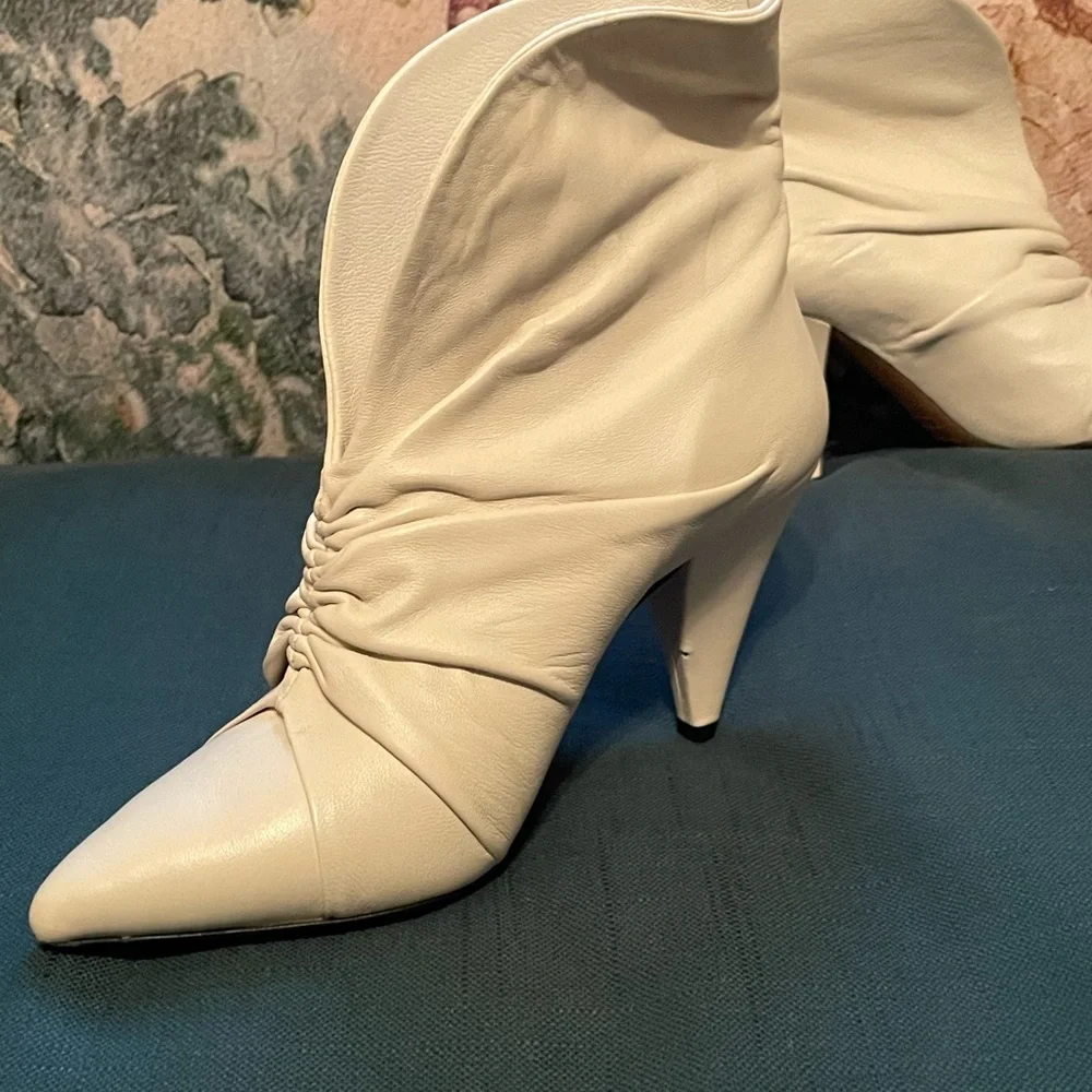 Isabel Marant Ruched Leather Lasteen Ankle Boots. Preloved 🤍 - Picture 6 of 11